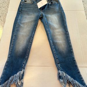 Kan Can jeans, mid rise, ankle skinny, size 5/26. Young contemporary, fun, sassy